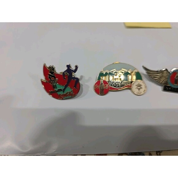 Coca Cola‎ Collectible Pins Atlanta Olympics NASCAR Minneapolis 1998 - Picture 7 of 9